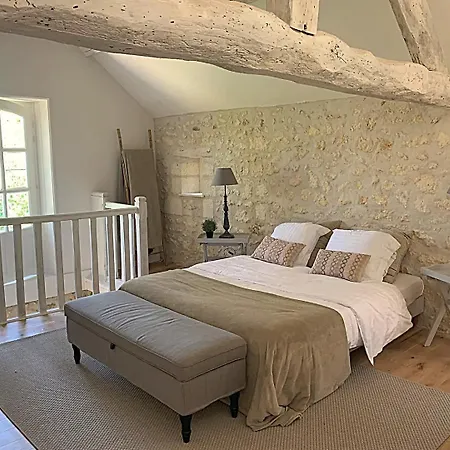 Piscine Tennis 22pers Bourrou